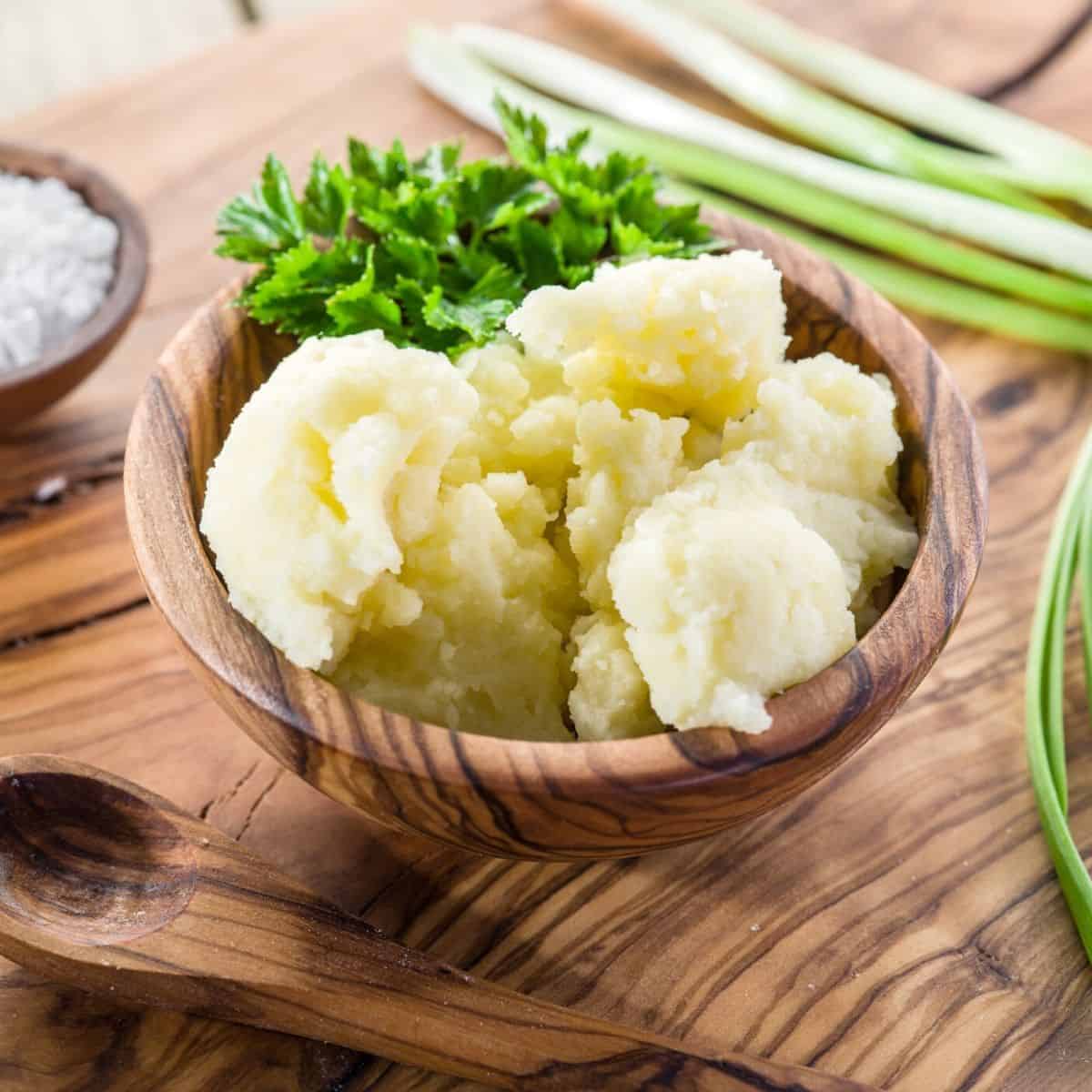 How to Make Delicious, Creamy, and Fluffy Mashed Potatoes