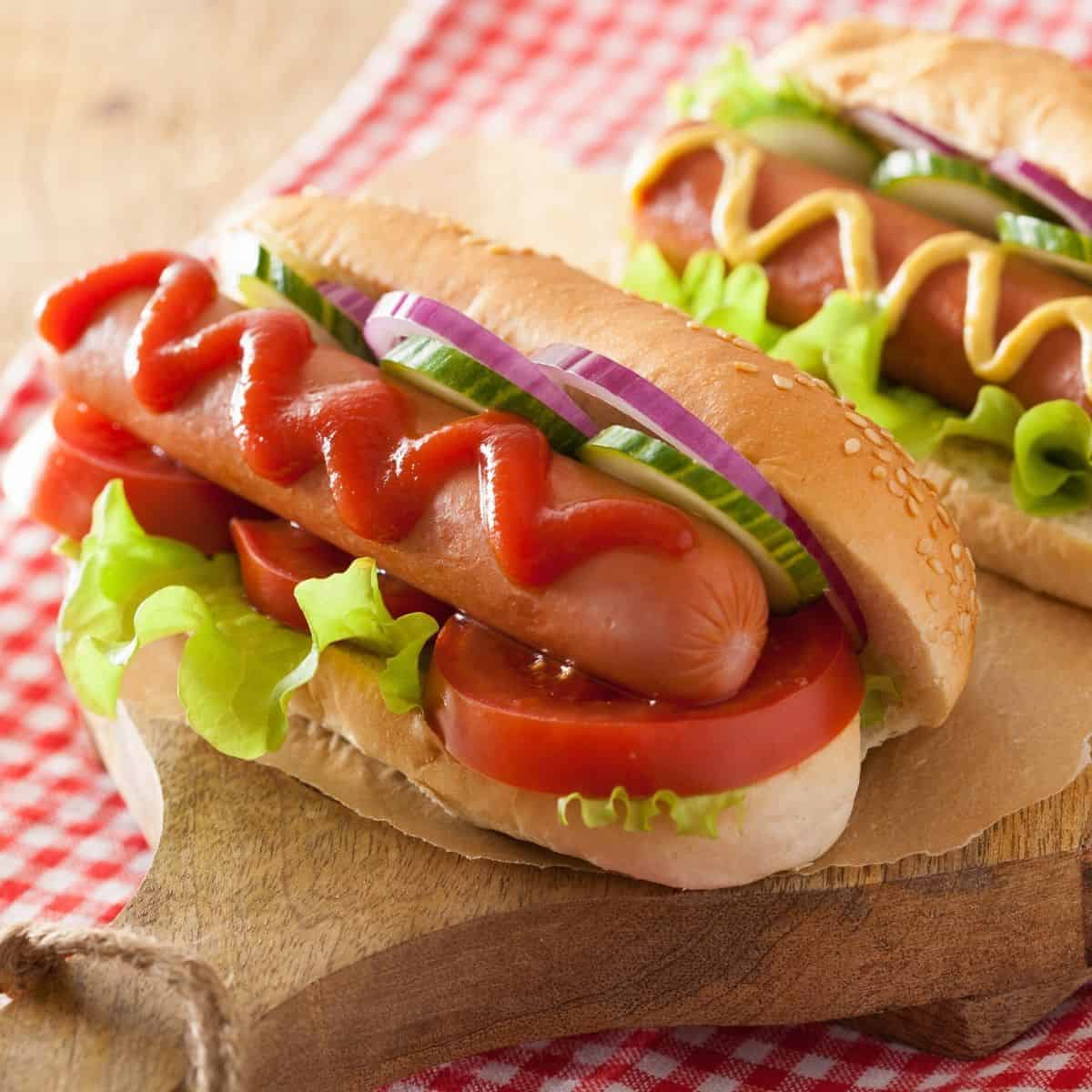 How to Microwave Hot Dogs That Taste Good