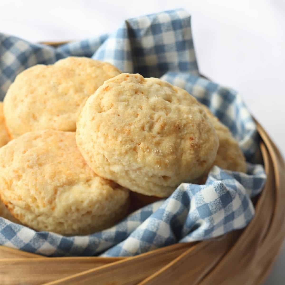 An Awesome Guide On How To Store Biscuits In 3 Different Ways