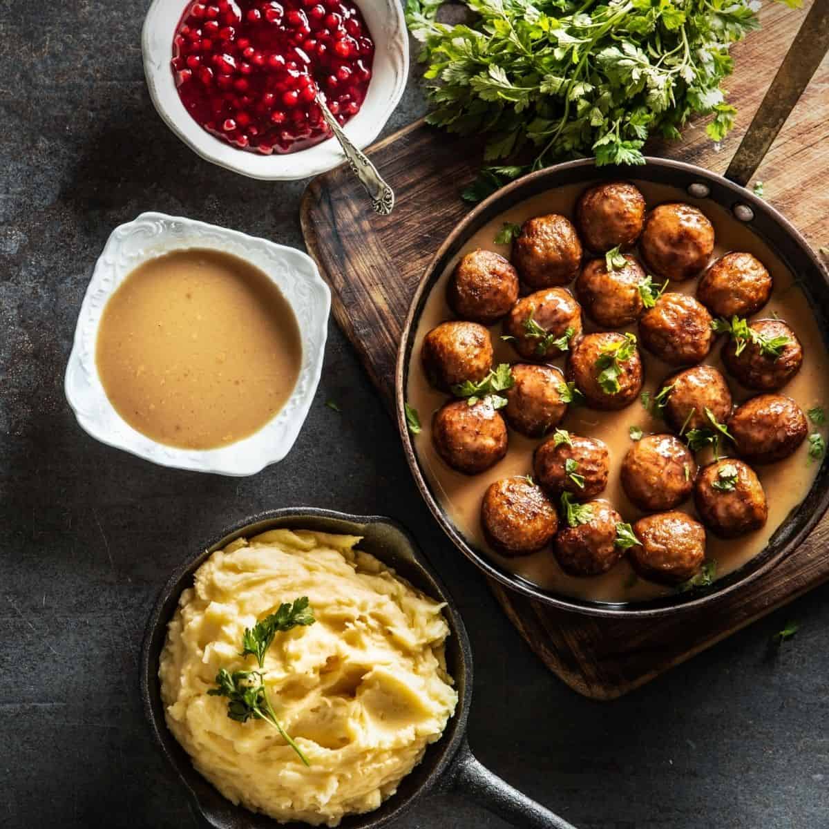 What To Serve With Meatball Subs: 16 Side Dishes For Any Occasion!